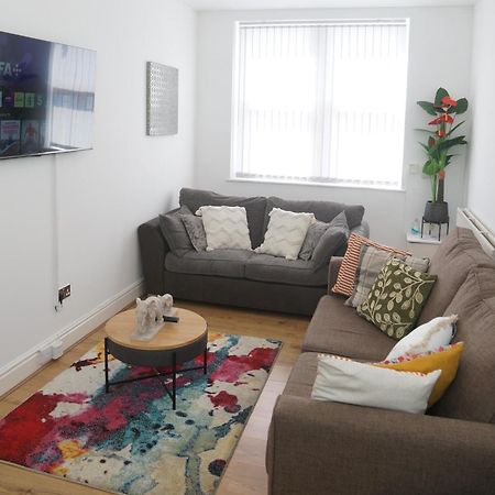 Affordably Elegant Apartments Close To Coop Live, Etihad Stadium And Manchester City Centre Kültér fotó