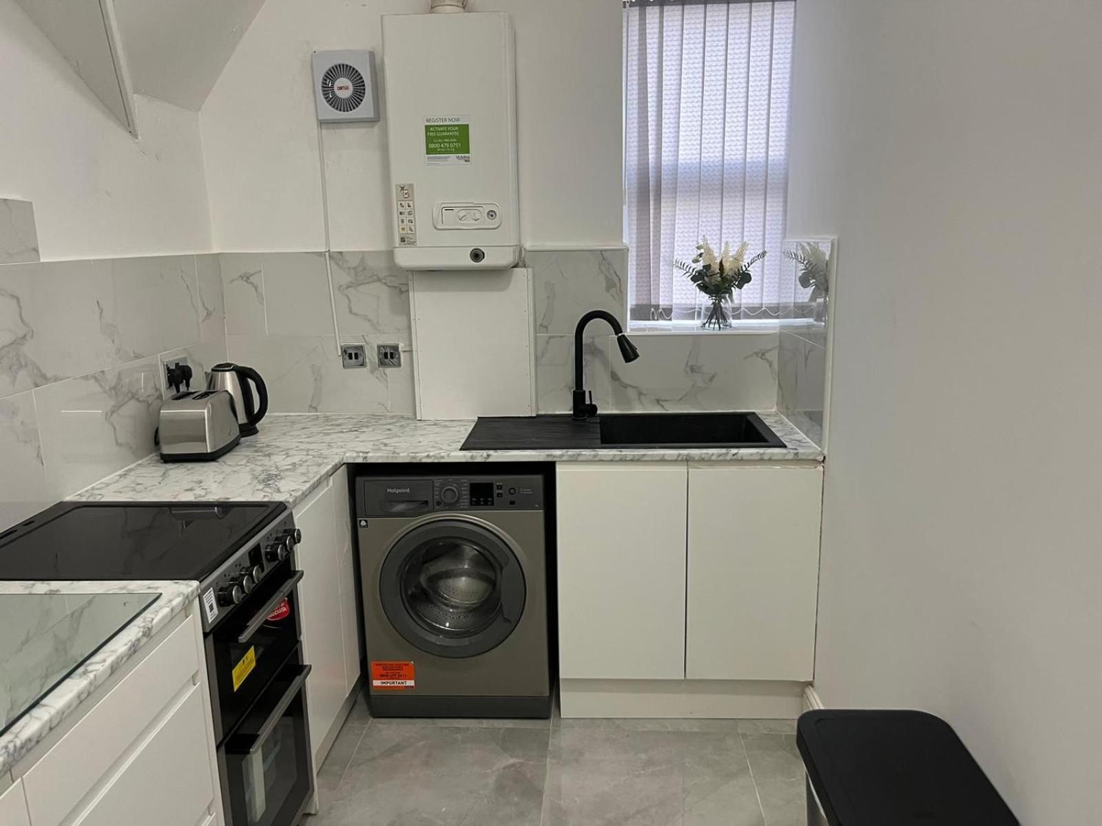 Affordably Elegant Apartments Close To Coop Live, Etihad Stadium And Manchester City Centre Kültér fotó