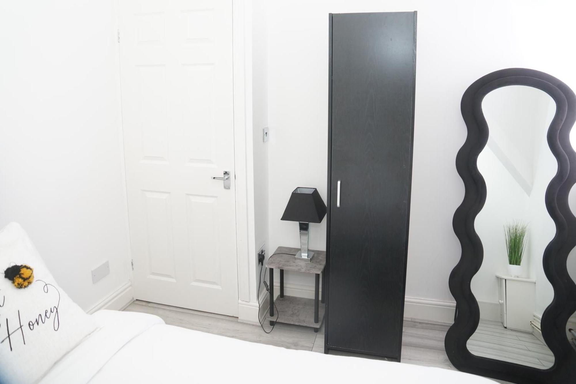 Affordably Elegant Apartments Close To Coop Live, Etihad Stadium And Manchester City Centre Kültér fotó